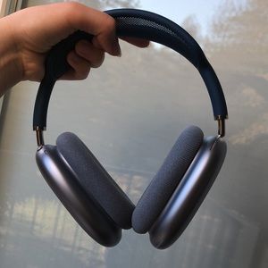 Apple AirPods Max Headphones